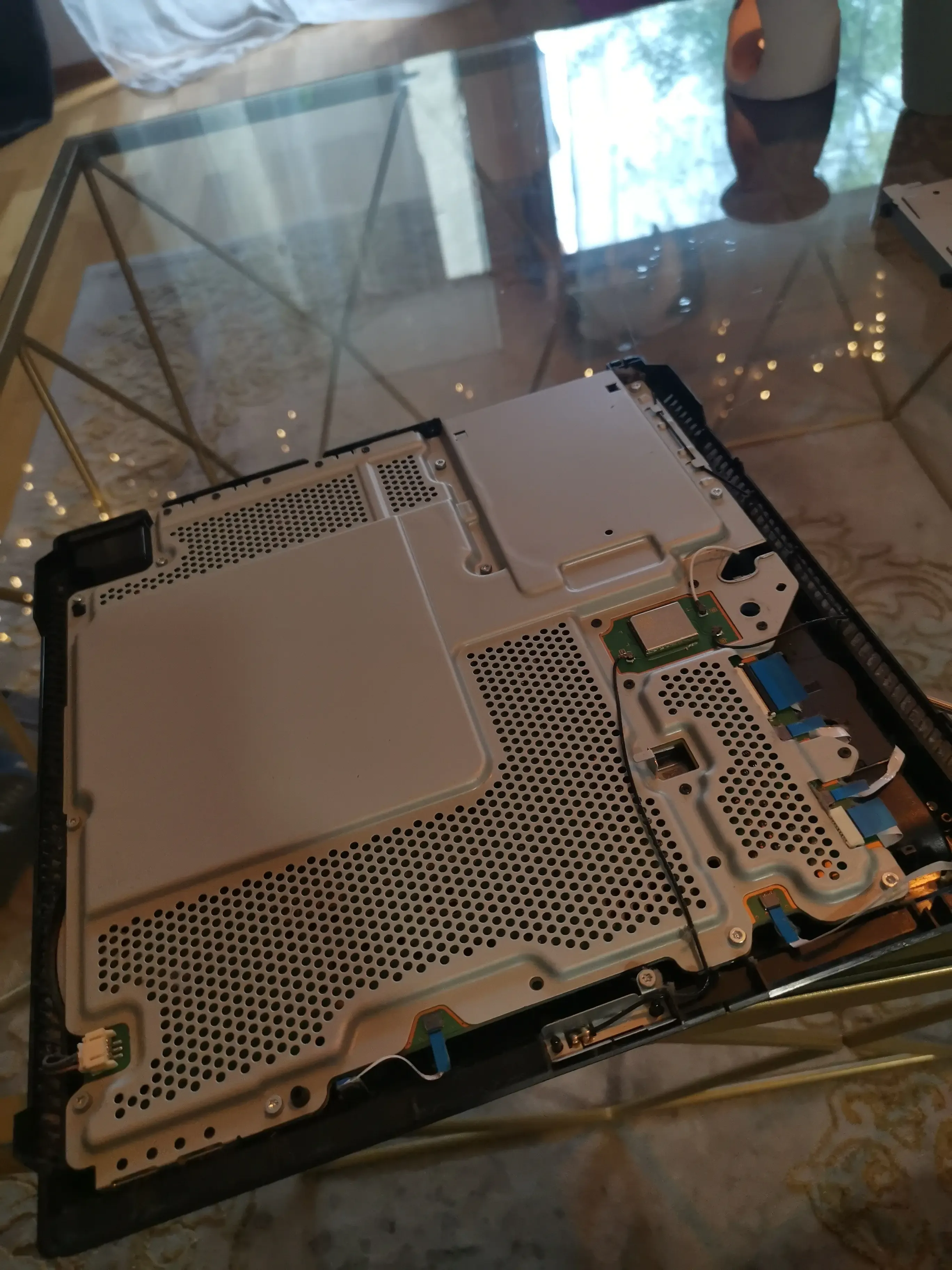 Opening up the PS4 Pro