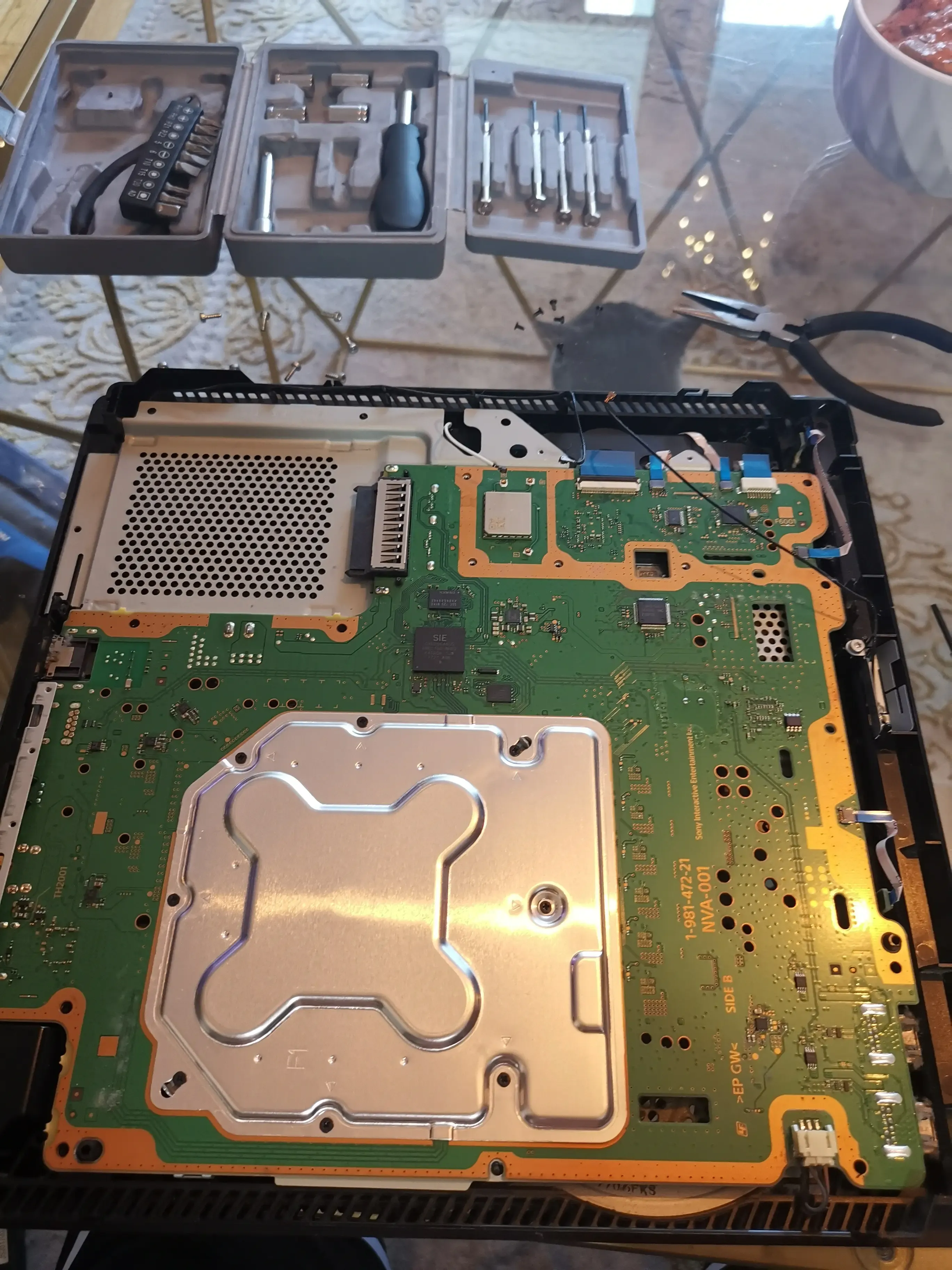 Opening up the PS4 Pro